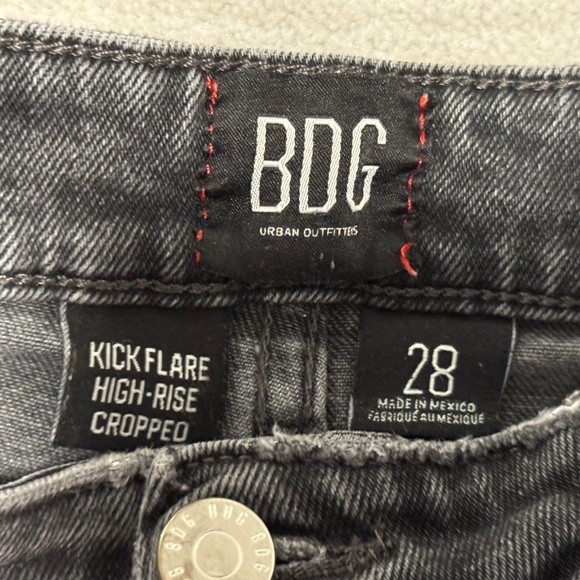 BDG Urban Outfitters Pax High Waist Crop Jeans Size 28 - Picture 3 of 4